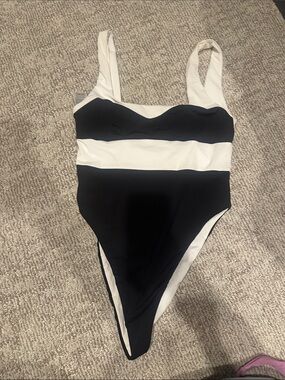 Mara Hoffman one piece black and white  fun 90s 80s swimsuit  Idalia 
L large